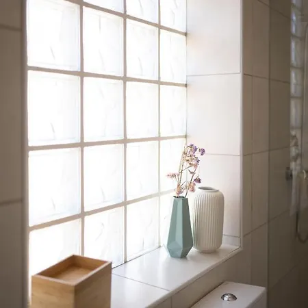 Monsanto Hill House - No. 565 R/c D דירה *